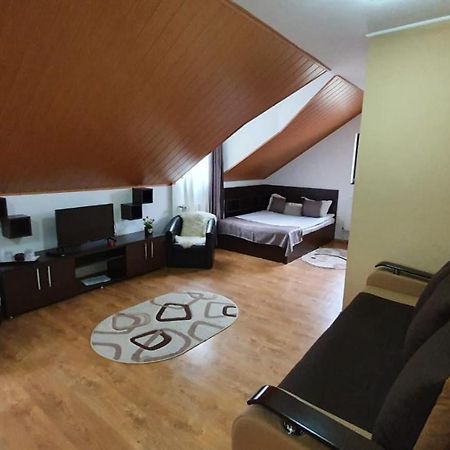 Casa Teleferic Hotell Buşteni Exteriör bild
