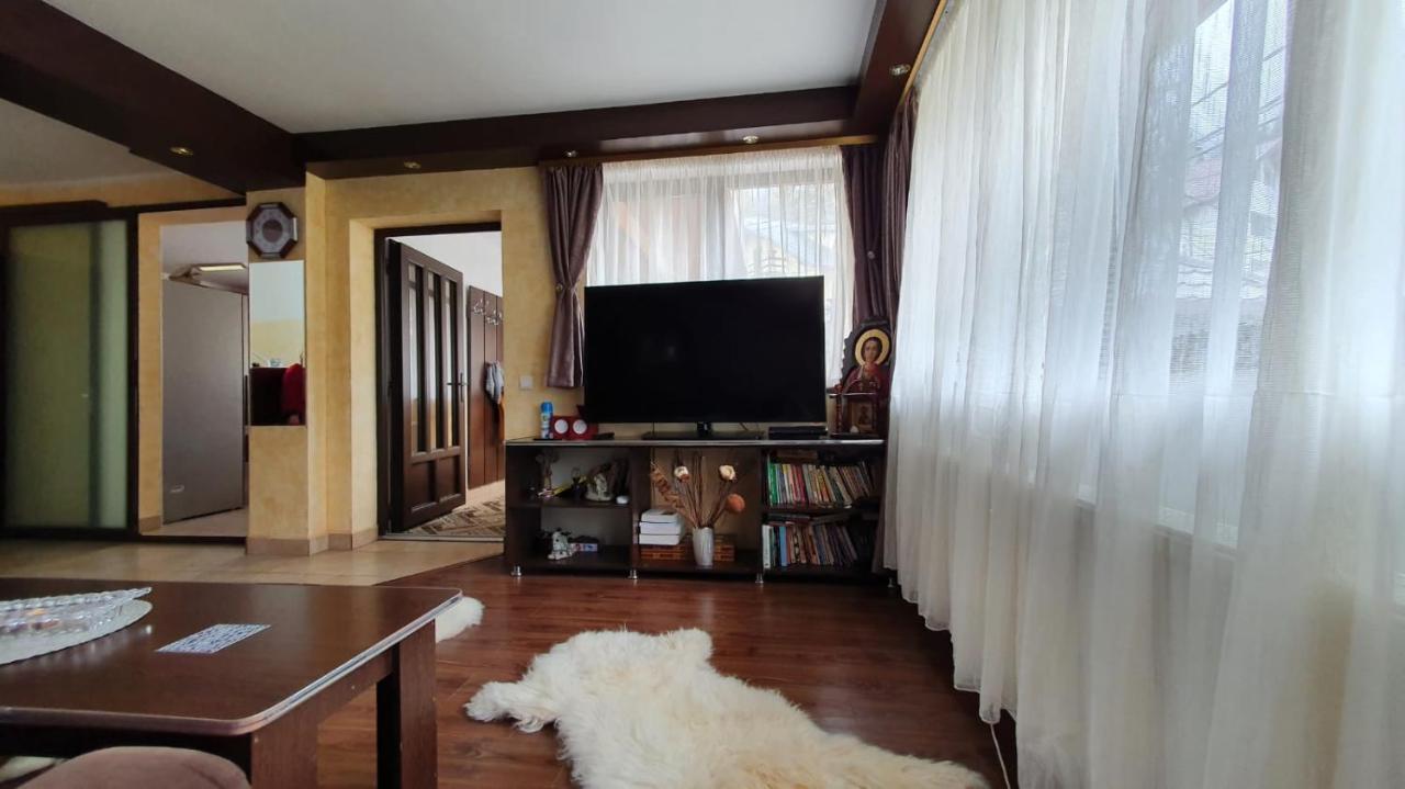 Casa Teleferic Hotell Buşteni Exteriör bild