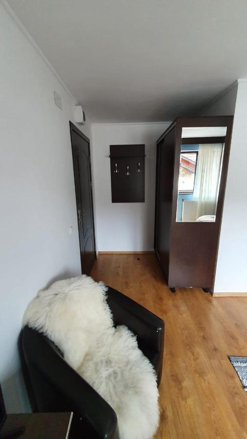 Casa Teleferic Hotell Buşteni Exteriör bild