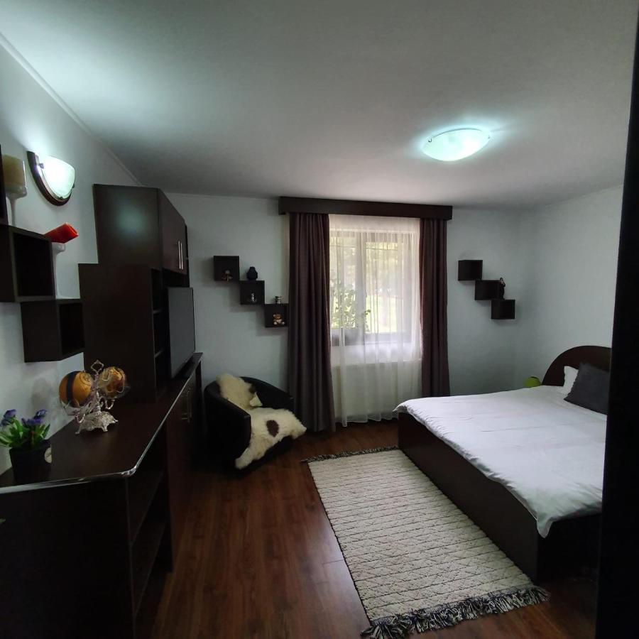 Casa Teleferic Hotell Buşteni Exteriör bild