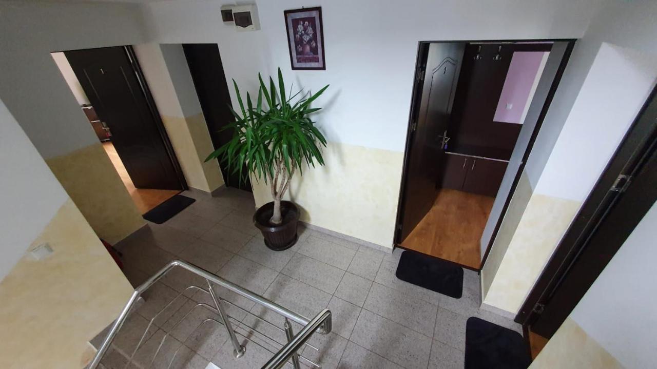 Casa Teleferic Hotell Buşteni Exteriör bild