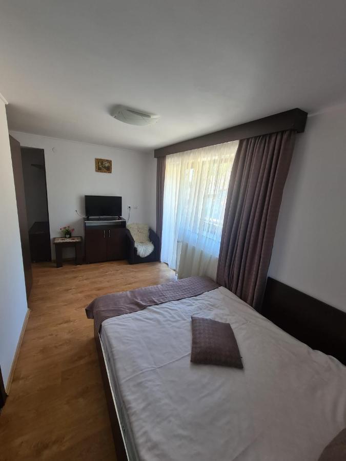 Casa Teleferic Hotell Buşteni Exteriör bild